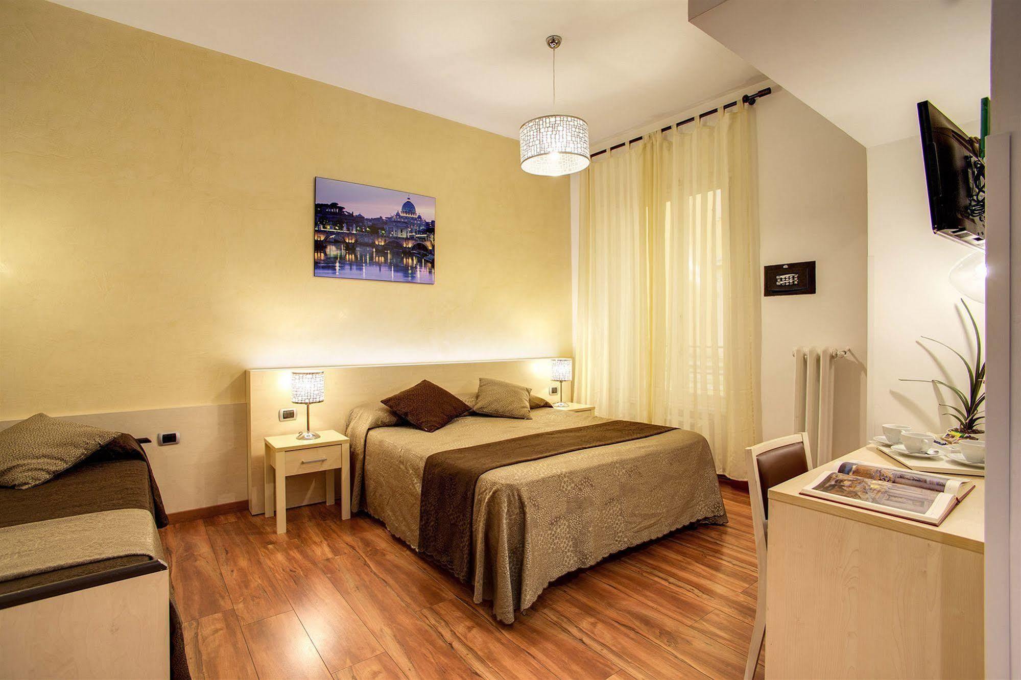 111 Guest House Rome Bagian luar foto