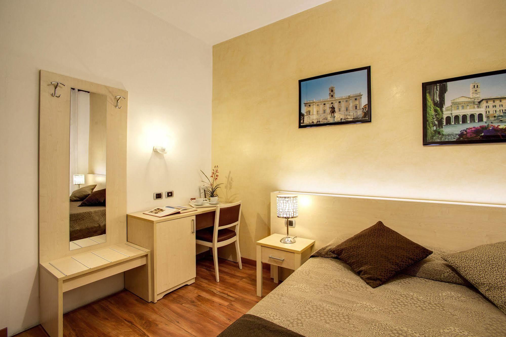 111 Guest House Rome Bagian luar foto